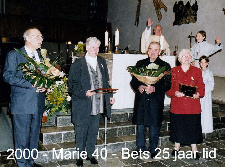 2000-07-Marie-40-Bets25.jpg
